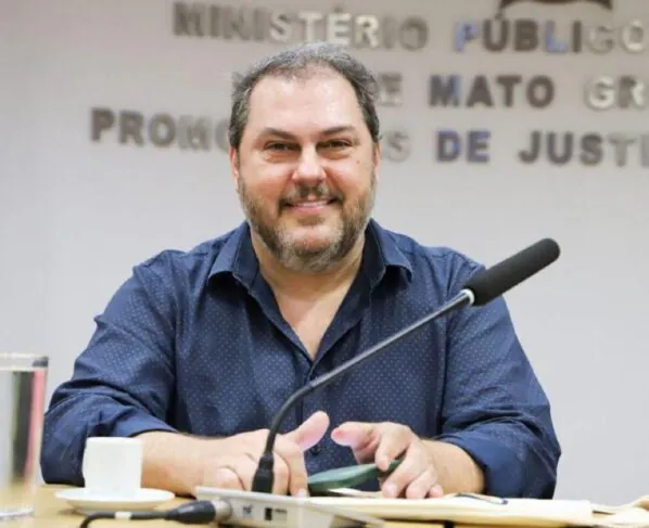 Mais votado na lista tríplice, promotor Wesley Sanchez é nomeado por Mauro como novo desembargador do TJ