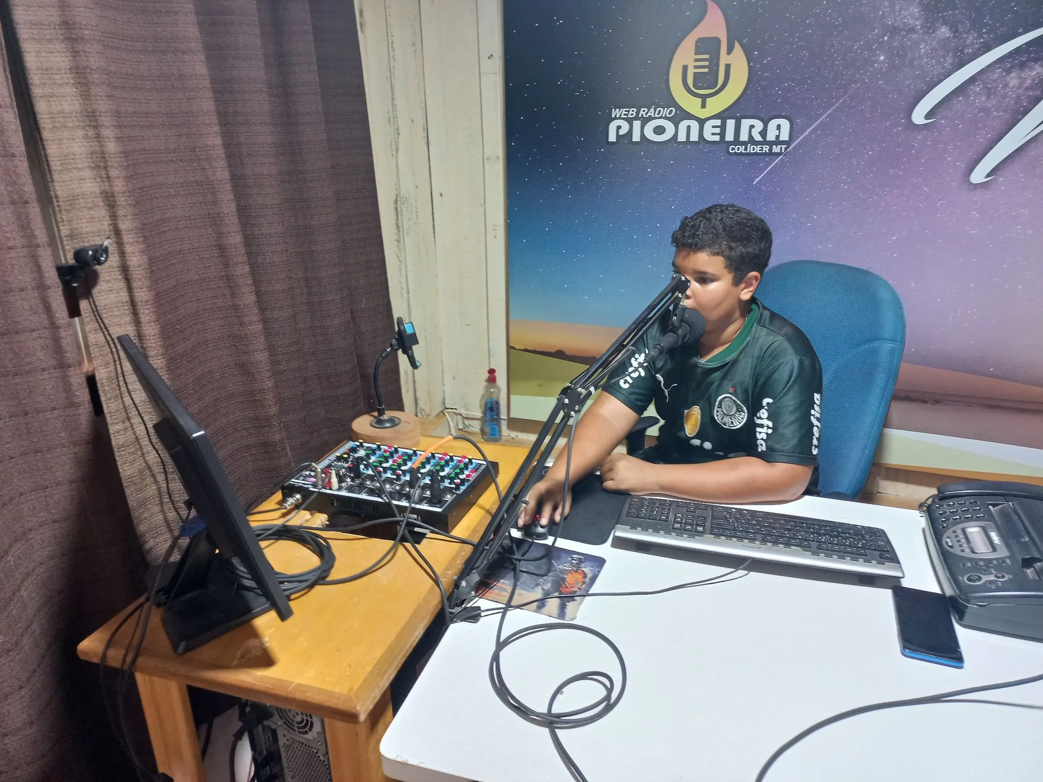 Web Rádios no Brasil: Comunicação que Inova e Aproxima — O Exemplo da Web Rádio Pioneira de Colíder (MT)