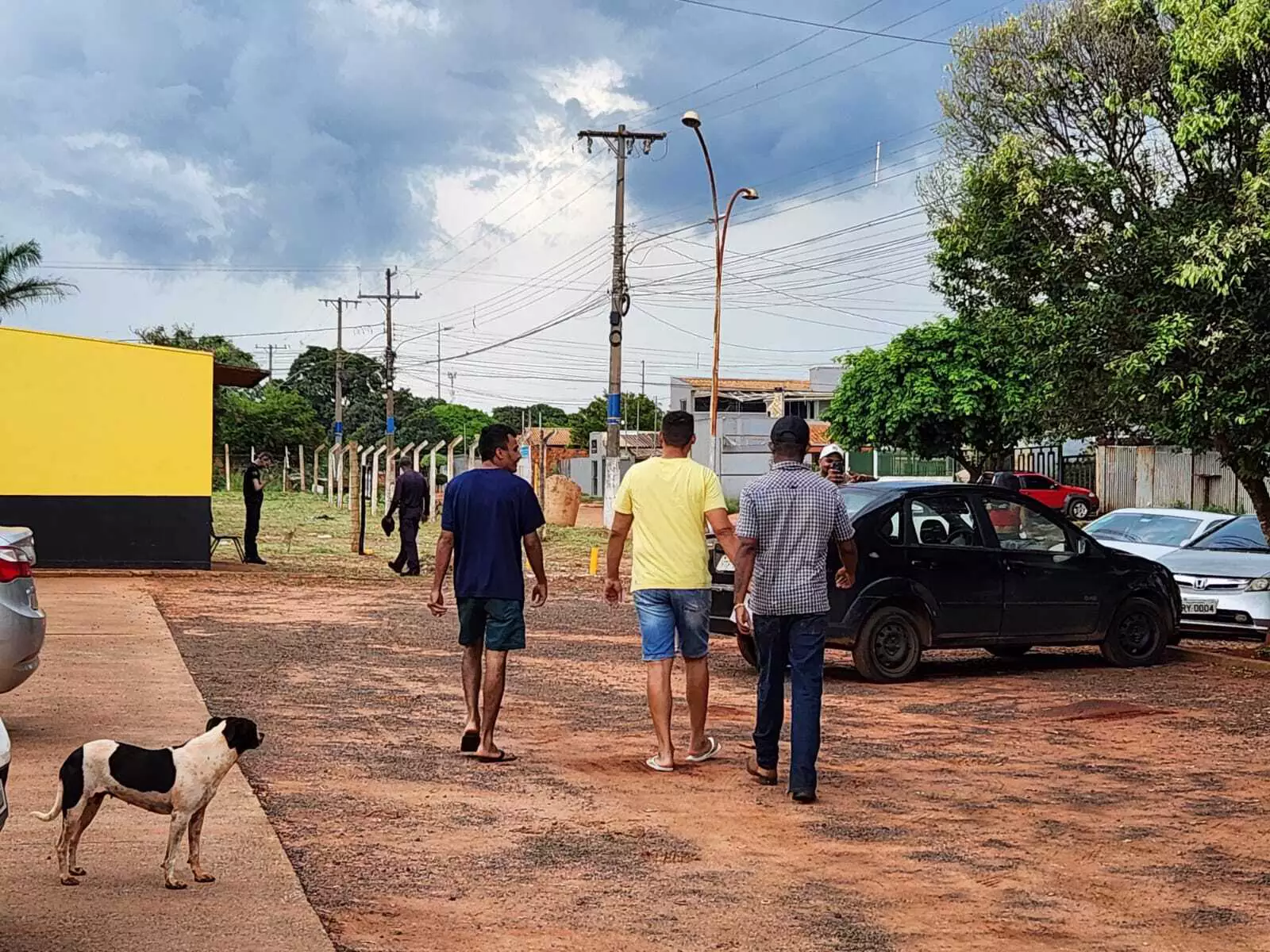 Quatro homens são detidos por cobrança ilegal