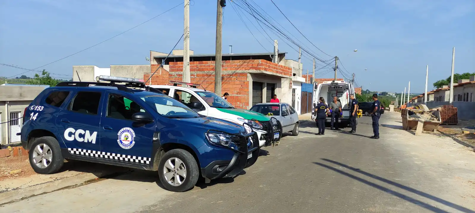 Casal tem casa invadida e são ameaçados de morte durante a madrugada