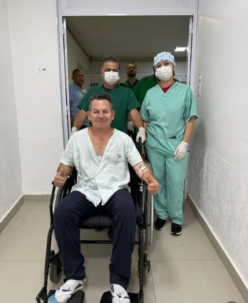 Mauro passa noite na Santa Casa e realiza novos exmaes nesta segunda