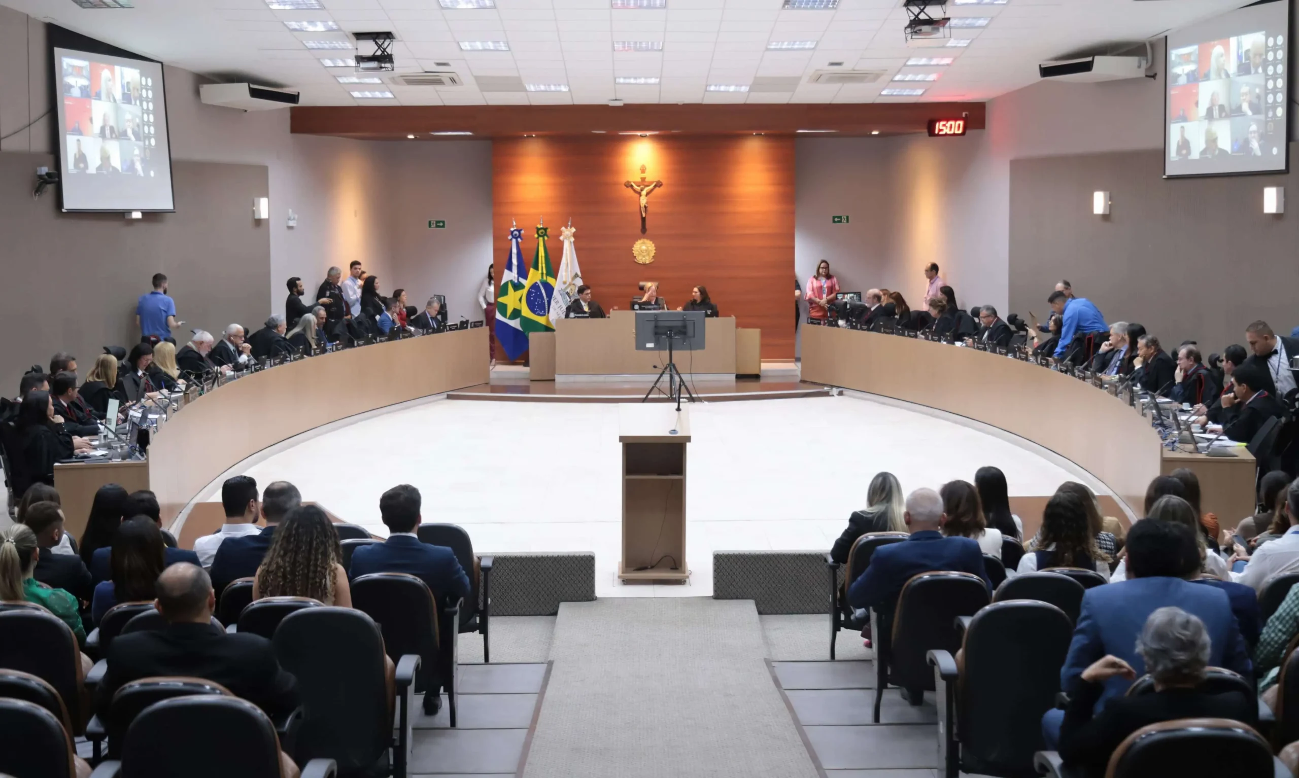 Juíza condena ex-fiscais da Ager por cobrar propina para “aliviar” multas de empresa em MT