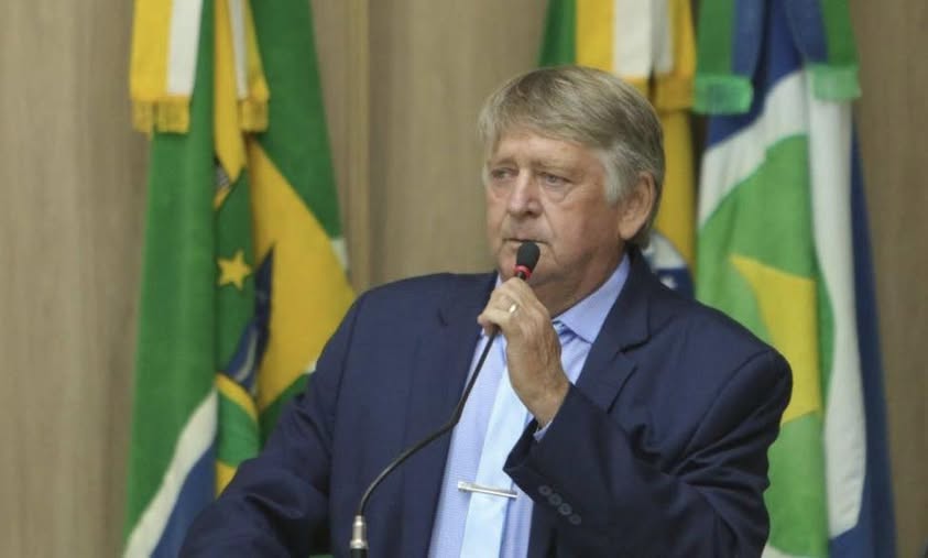 Presidente da Câmara de Sinop cobra melhorias em rua de comunidade e reforça apoio a ações sociais