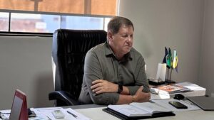 EX-PREFEITO DE SÃO JOSÉ DO RIO CLARO DISPARA APÓS CASSAÇÃO: “FUI TRAÍDO” E PROMETE BATALHA NA JUSTIÇA