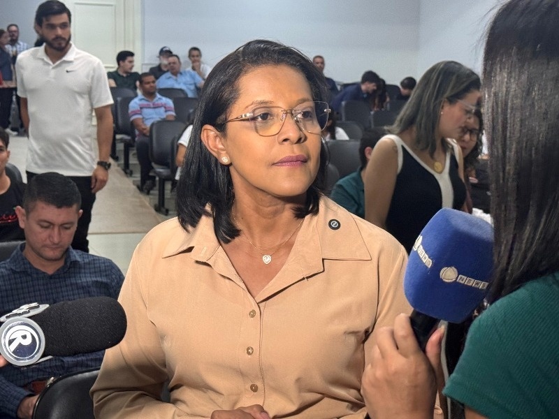 Gisela critica PL que abranda punições à empresas e diz que consumidor pode pagar a conta
