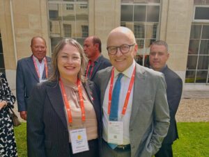 Ana Carolina Schmidt leva o nome de Colíder para palestras e cursos em outros estados