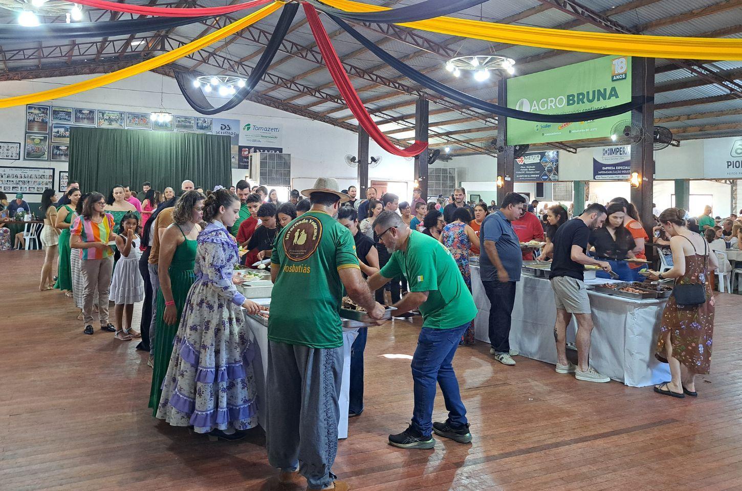 Terra Nova do Norte celebra 40 anos de emancipação com grande festa, tradição e o famoso Boi no Rolete