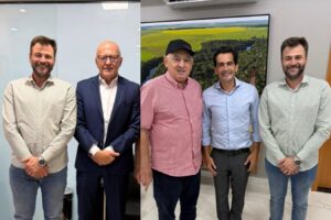 Prefeito de Colíder troca de partido e fortalece articulação política no Nortão de Mato Grosso, destaca Página do Nortão