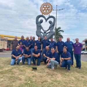 Nova liderança assume Rotary de Colíder em noite festiva que reúne comunidade e fortalece ações sociais no Nortão | Página do Nortão