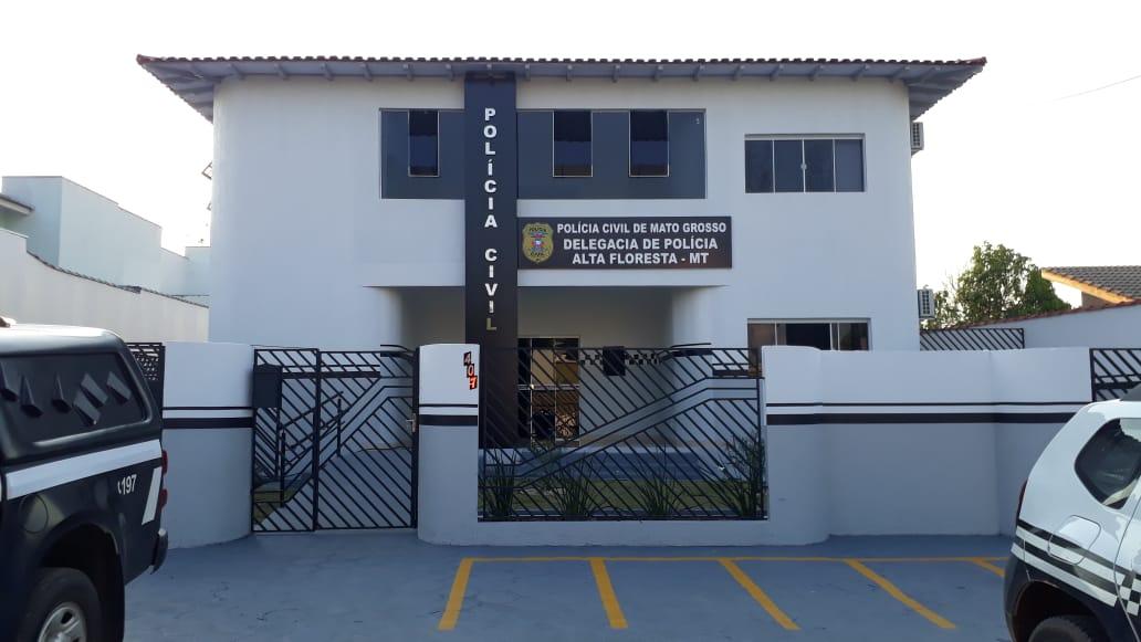 Página do Nortão: Casal é amarrado durante assalto em Alta Floresta; criminosos roubam ouro, dinheiro e celulares