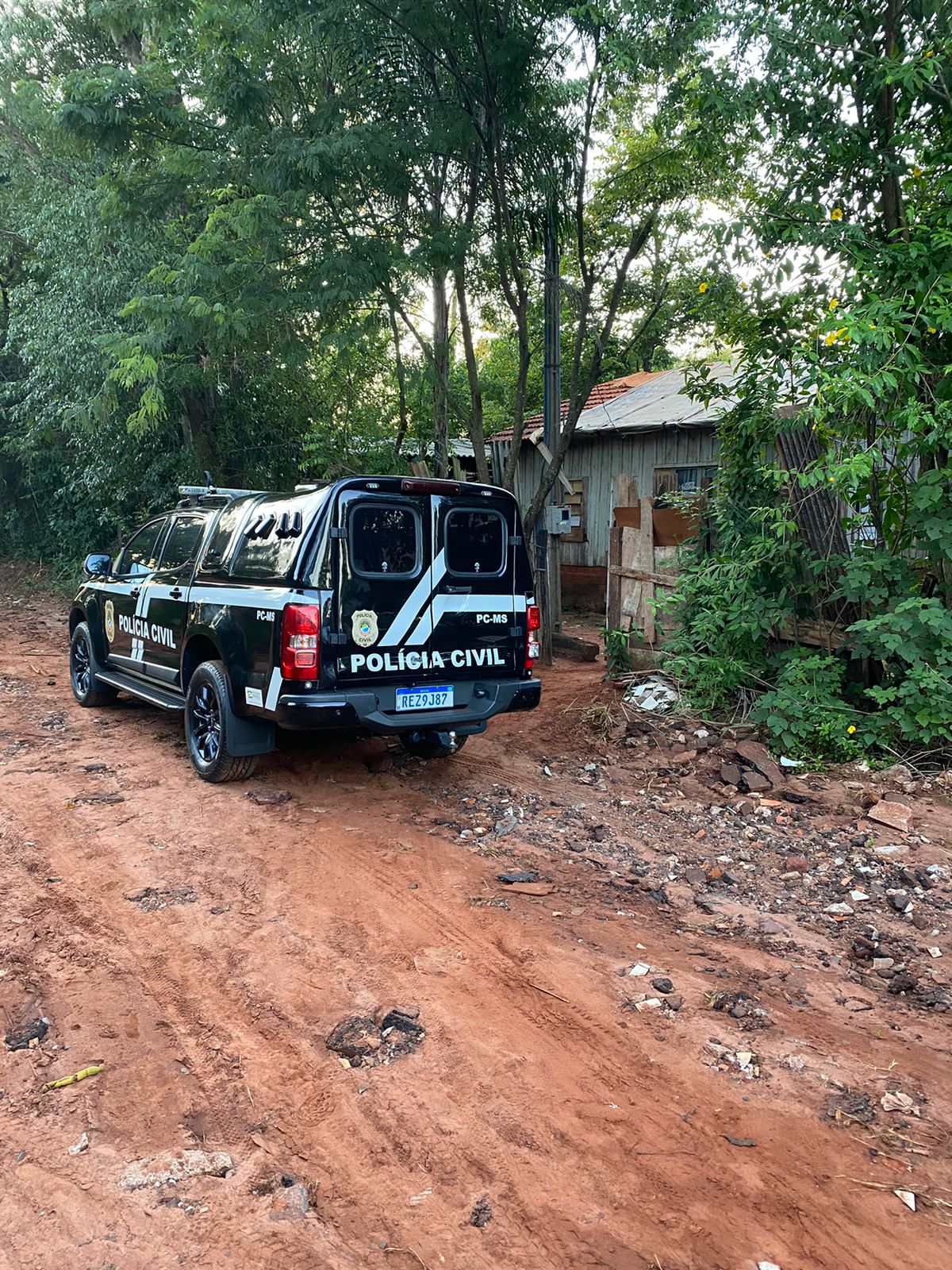PM prende casal por tráfico de drogas em Novo Mundo e apreensão causa prejuízo de quase R$ 28 mil ao crime