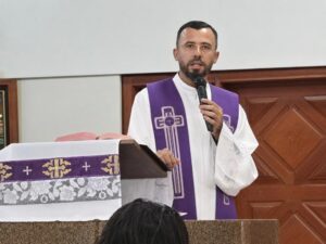 Pastores, irmãos e padre entram na disputa por vagas na Assembleia Legislativa de Mato Grosso