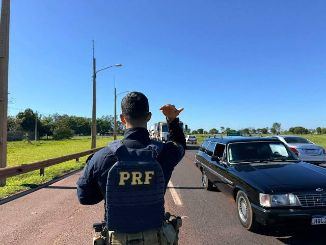Fiscalização da PRF na BR-163 reforça atenção às condições de veículos e condutores no Nortão