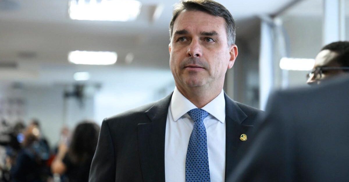 FLAVIO BOLSONARO