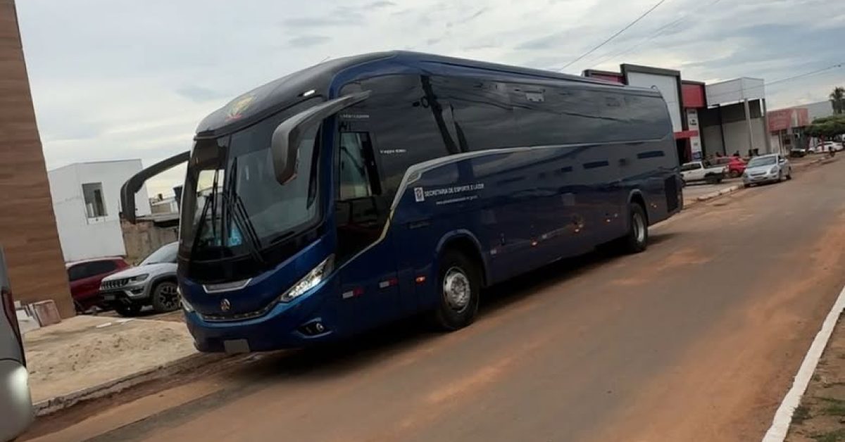 ONIBUS DE PEIXOTO