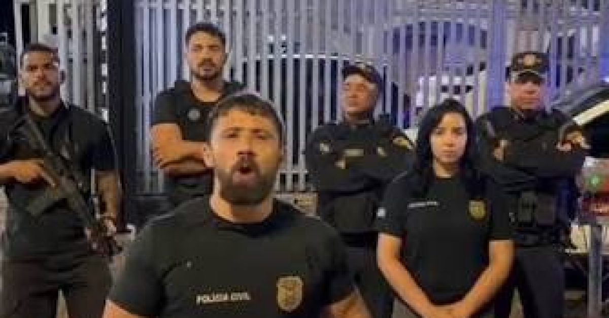 POLI CAPA 12